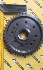 Шестерня 2 и 4 передачи выходного вала LG833B