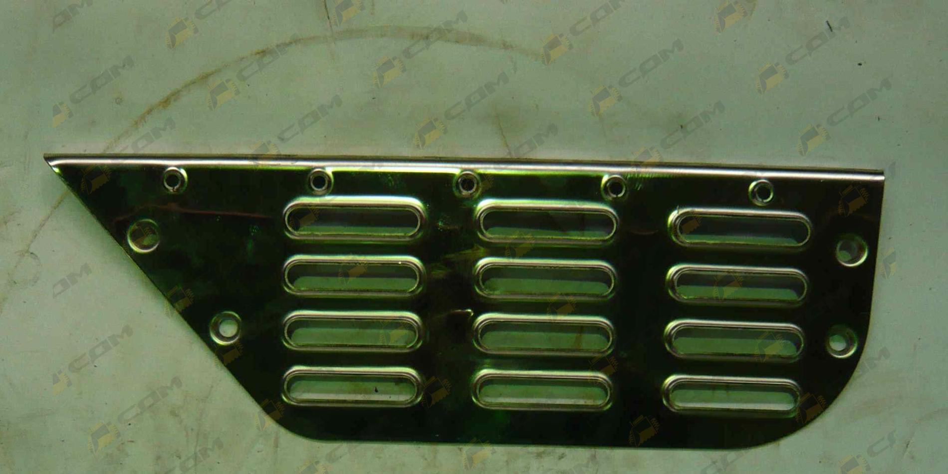 Подножка металлическая верхняя правая HOWO WG1642230019/2